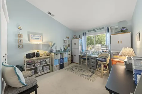 2S111 Waltham Court Warrenville IL 60555