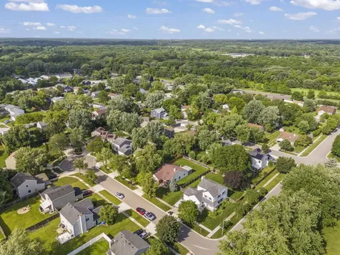 2S111 Waltham Court Warrenville IL 60555