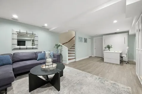 2820 North Greenview Street Chicago IL 60657