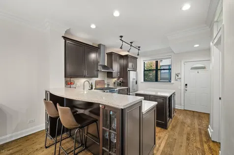 2820 North Greenview Street Chicago IL 60657