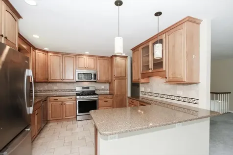249 Langton Drive Bloomingdale IL 60108