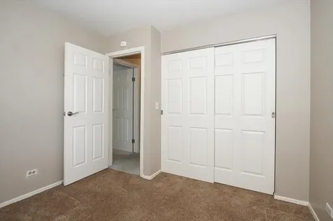 249 Langton Drive Bloomingdale IL 60108