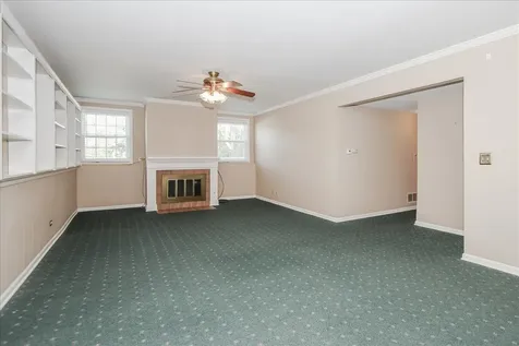 249 Langton Drive Bloomingdale IL 60108