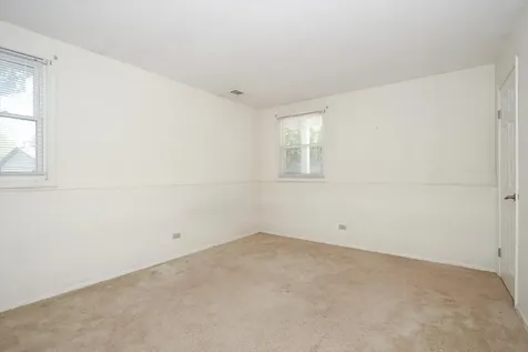 249 Langton Drive Bloomingdale IL 60108
