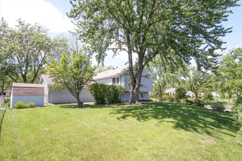 249 Langton Drive Bloomingdale IL 60108