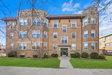 7404 North Oakley Avenue Chicago IL 60645
