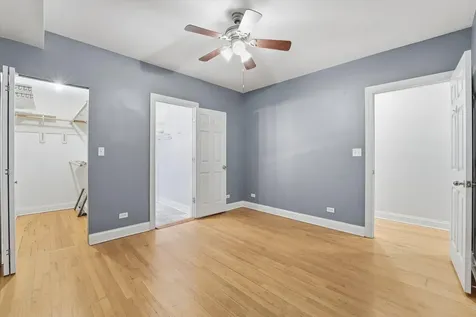 7404 North Oakley Avenue Chicago IL 60645
