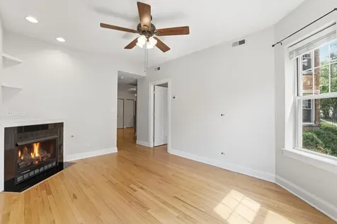 7404 North Oakley Avenue Chicago IL 60645