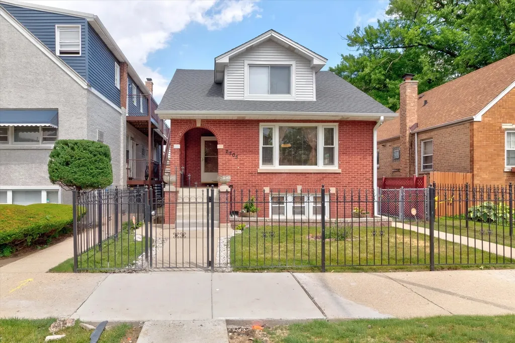 2705 North Oak Park Avenue Chicago IL 60707