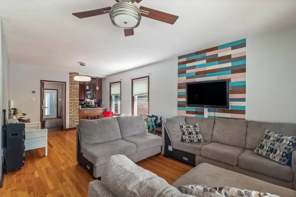 2705 North Oak Park Avenue Chicago IL 60707