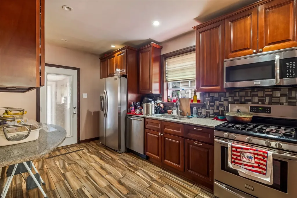 2705 North Oak Park Avenue Chicago IL 60707