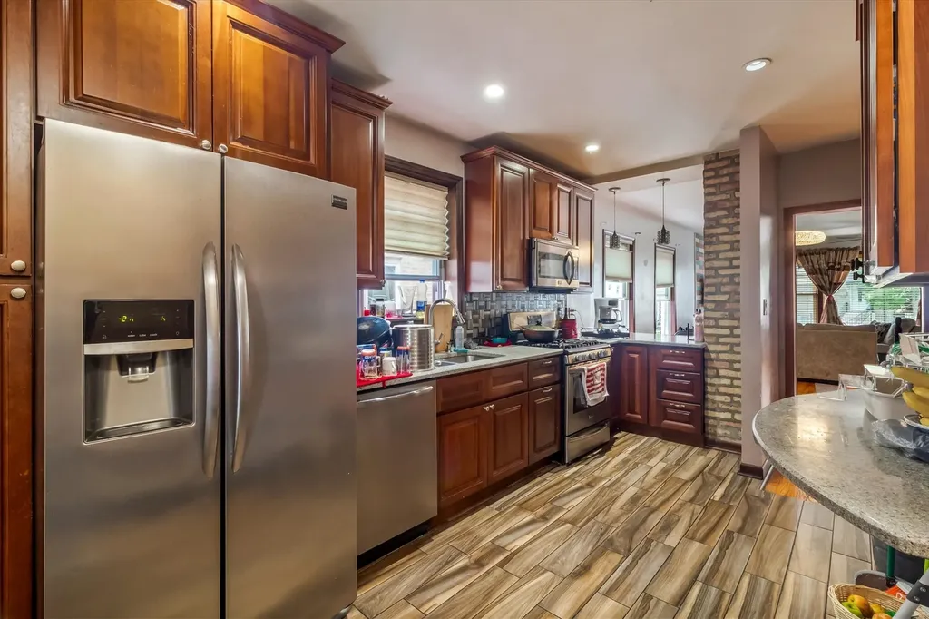 2705 North Oak Park Avenue Chicago IL 60707