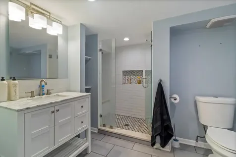 2705 North Oak Park Avenue Chicago IL 60707