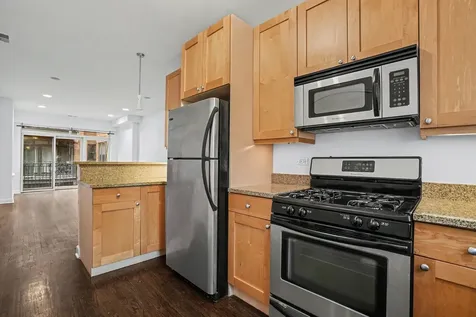 1331 West North Shore Avenue Chicago IL 60626