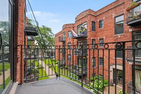 1331 West North Shore Avenue Chicago IL 60626