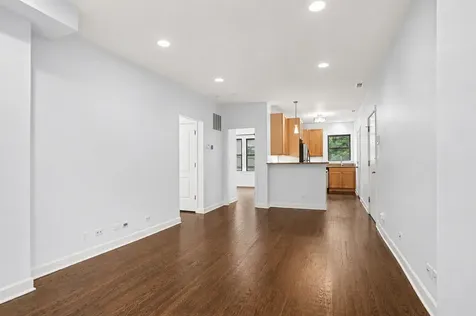 1331 West North Shore Avenue Chicago IL 60626