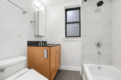 1331 West North Shore Avenue Chicago IL 60626