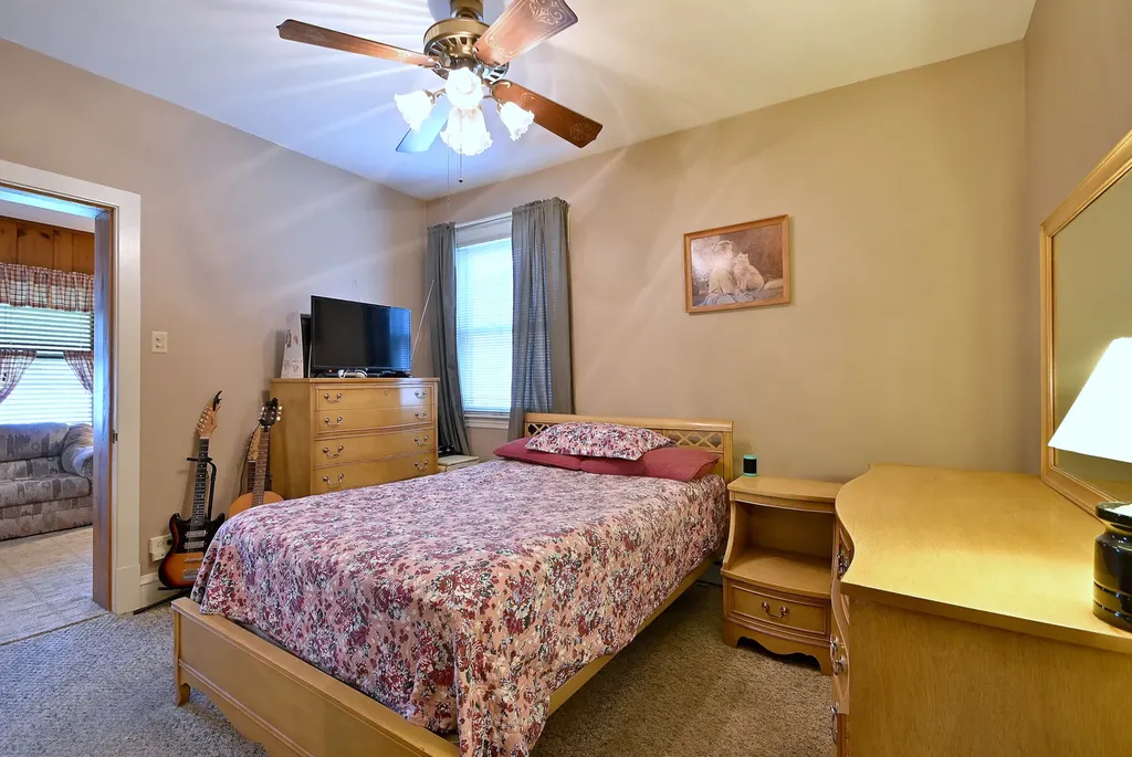 3604 North Linder Avenue Chicago IL 60641
