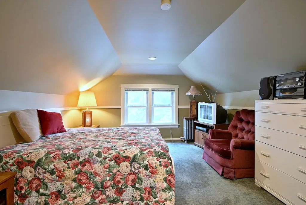 3604 North Linder Avenue Chicago IL 60641