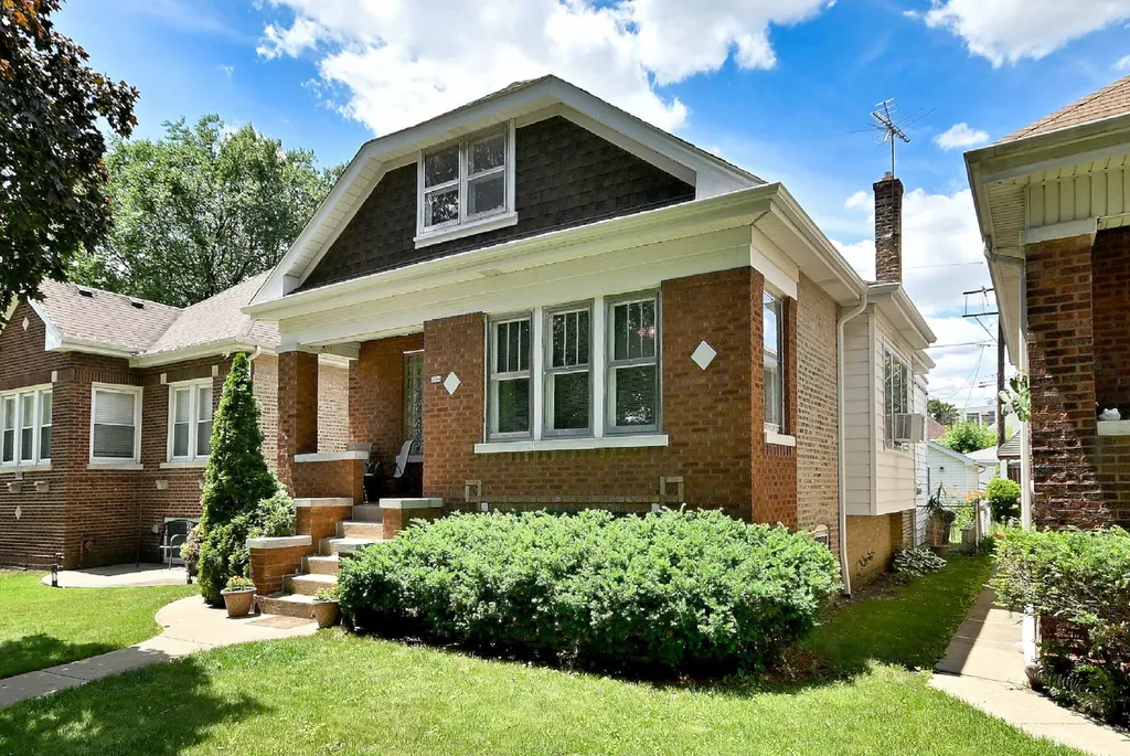 3604 North Linder Avenue Chicago IL 60641