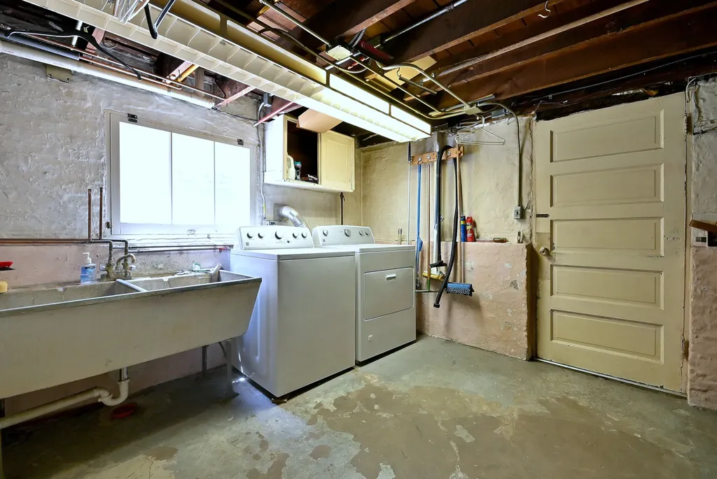 3604 North Linder Avenue Chicago IL 60641