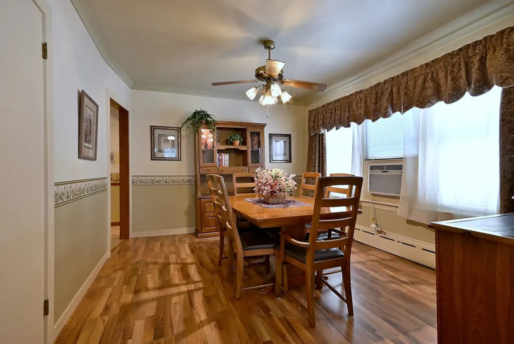 3604 North Linder Avenue Chicago IL 60641