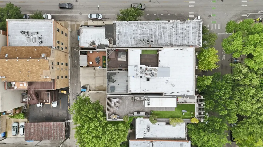 1955 West Cortland Street Chicago IL 60622