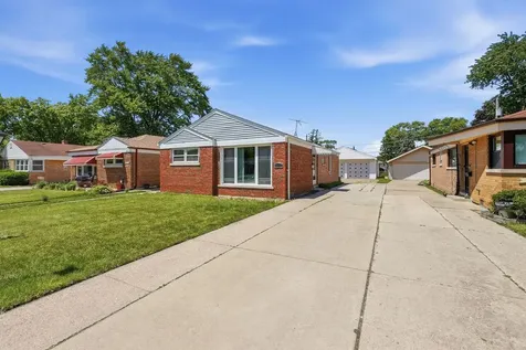 2616 121ST Street Blue Island IL 60406