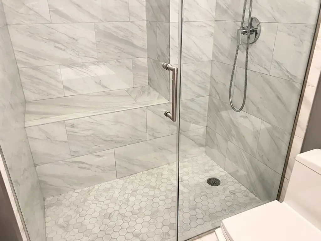 3930 North Pine Grove Avenue Chicago IL 60613