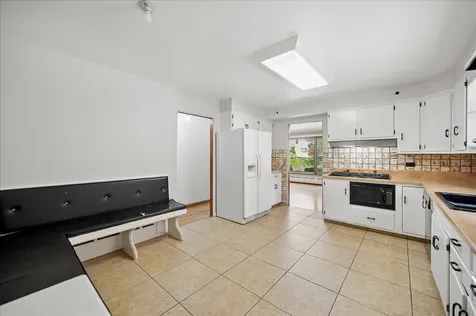 2648 Western Avenue Highland Park IL 60035