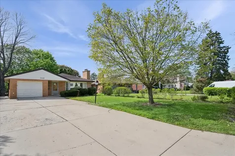 2648 Western Avenue Highland Park IL 60035
