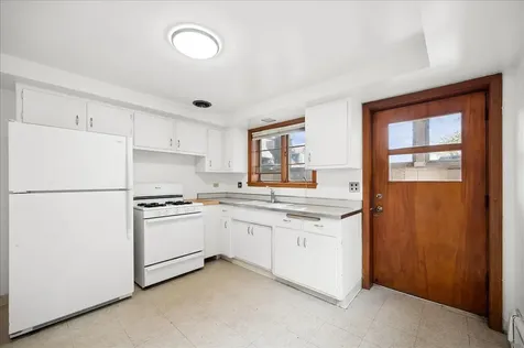 2648 Western Avenue Highland Park IL 60035