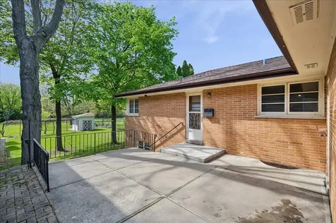 2648 Western Avenue Highland Park IL 60035