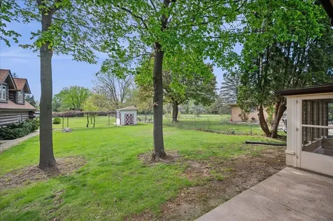 2648 Western Avenue Highland Park IL 60035