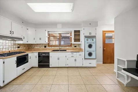 2648 Western Avenue Highland Park IL 60035
