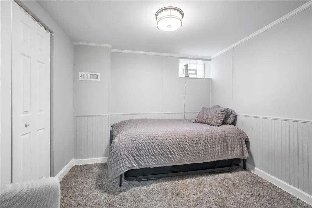 3011 West Jarvis Avenue Chicago IL 60645