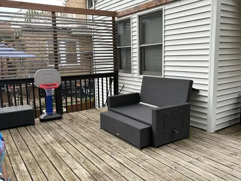 3011 West Jarvis Avenue Chicago IL 60645