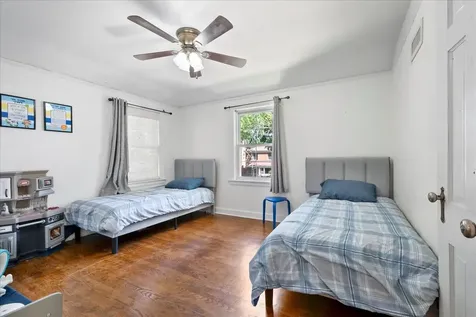 3011 West Jarvis Avenue Chicago IL 60645