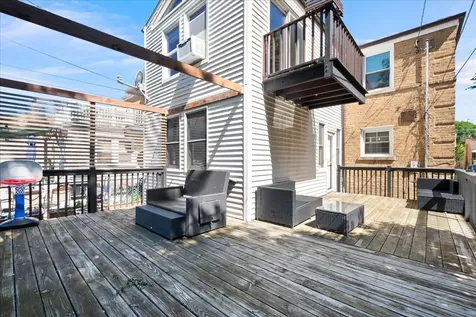 3011 West Jarvis Avenue Chicago IL 60645