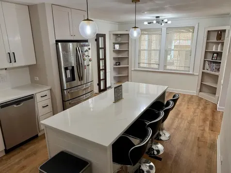 3011 West Jarvis Avenue Chicago IL 60645