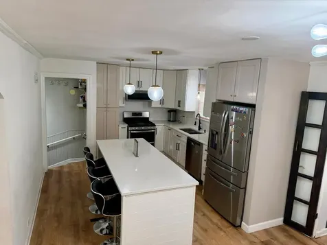 3011 West Jarvis Avenue Chicago IL 60645