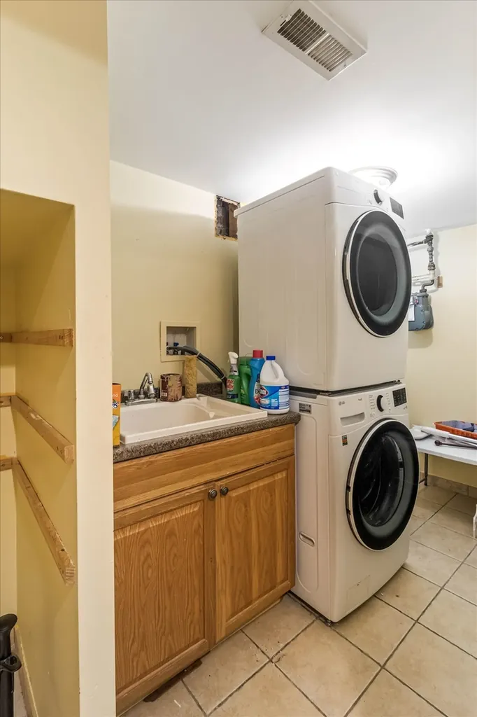4836 North Mont Clare Avenue Chicago IL 60656