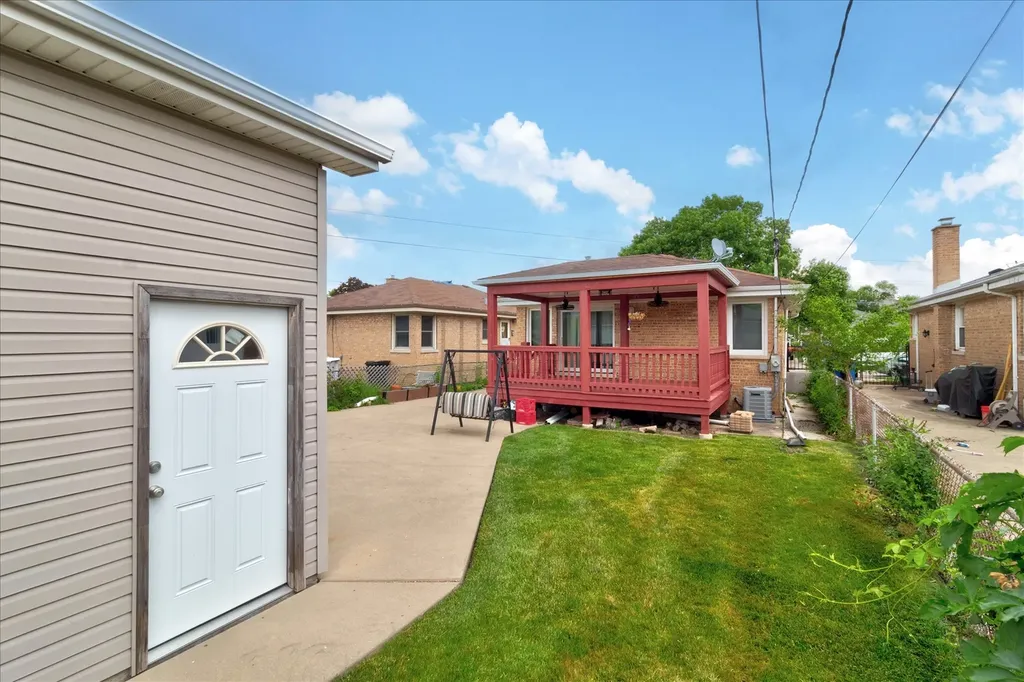 4836 North Mont Clare Avenue Chicago IL 60656