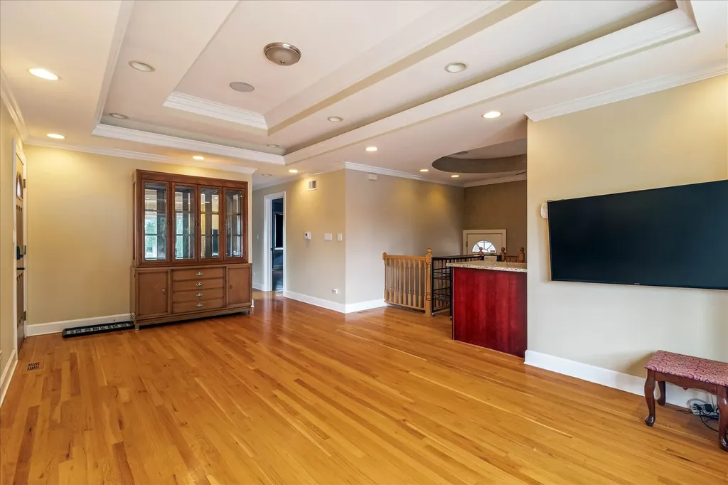 4836 North Mont Clare Avenue Chicago IL 60656