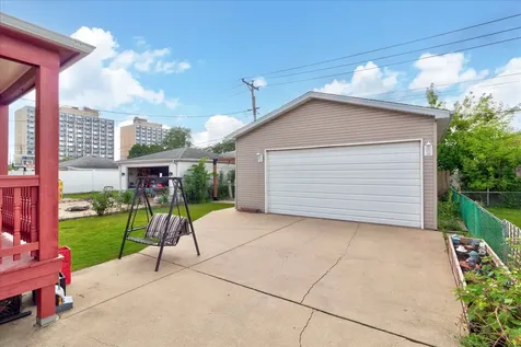 4836 North Mont Clare Avenue Chicago IL 60656