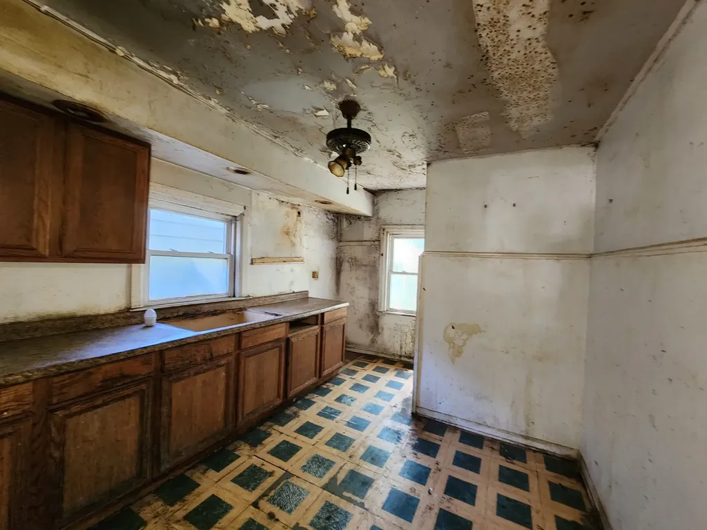 12030 South Wentworth Avenue Chicago IL 60628
