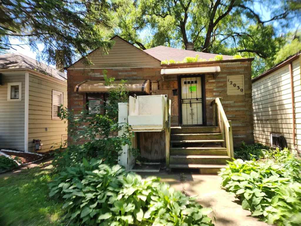 12030 South Wentworth Avenue Chicago IL 60628
