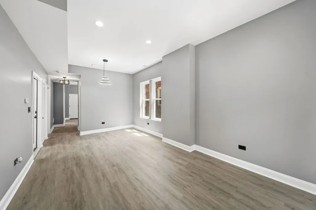 4508 West Congress Parkway Chicago IL 60624