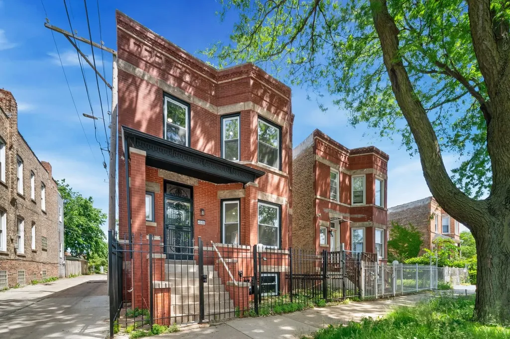 4508 West Congress Parkway Chicago IL 60624