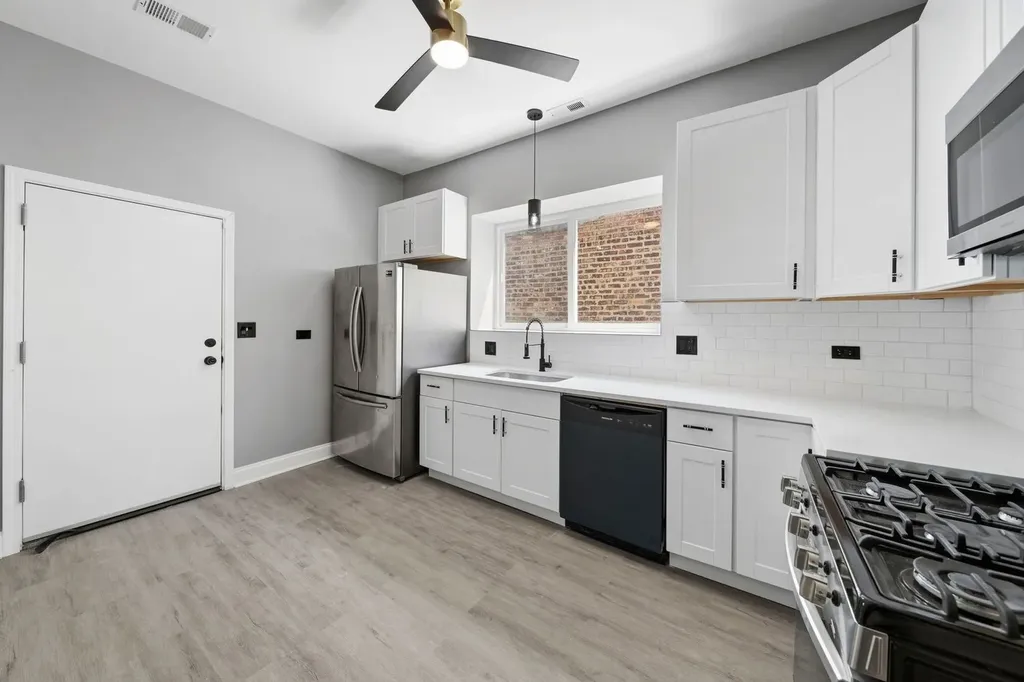 4508 West Congress Parkway Chicago IL 60624